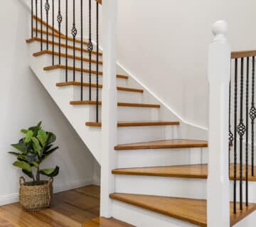 Staircase 2021 08 27 09 55 12 utc 360x320